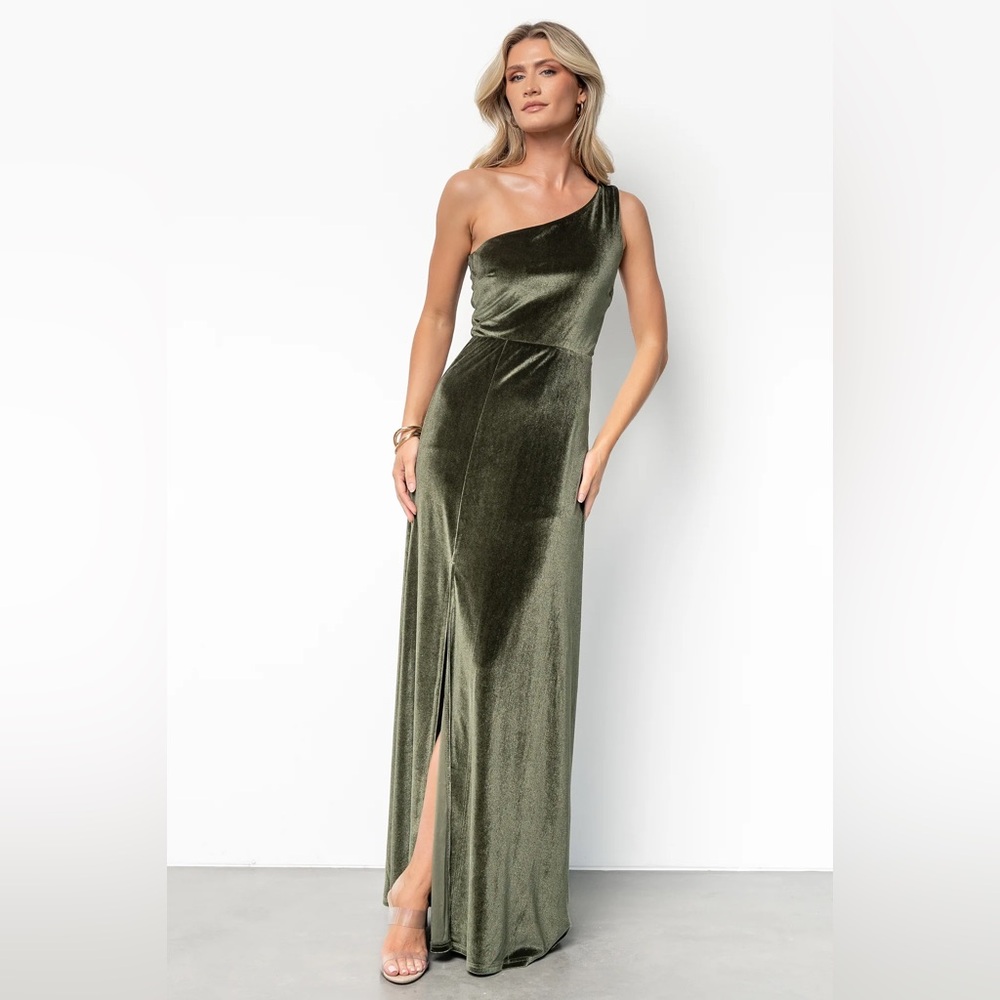 Emerald Green Baltic Born One-Shoulder Velvet Dress